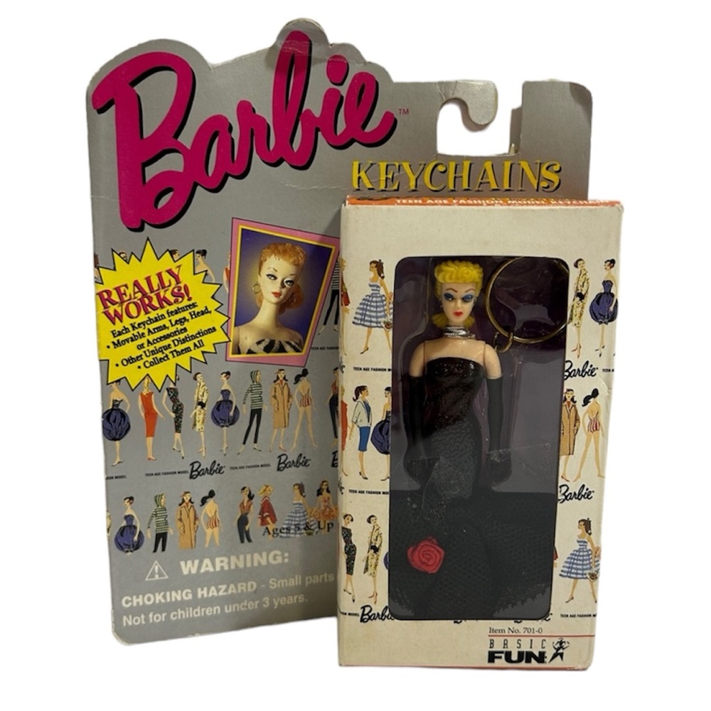 Vintage 1995 Mattel Barbie 1960’s Fashion Model Keychain #701-0